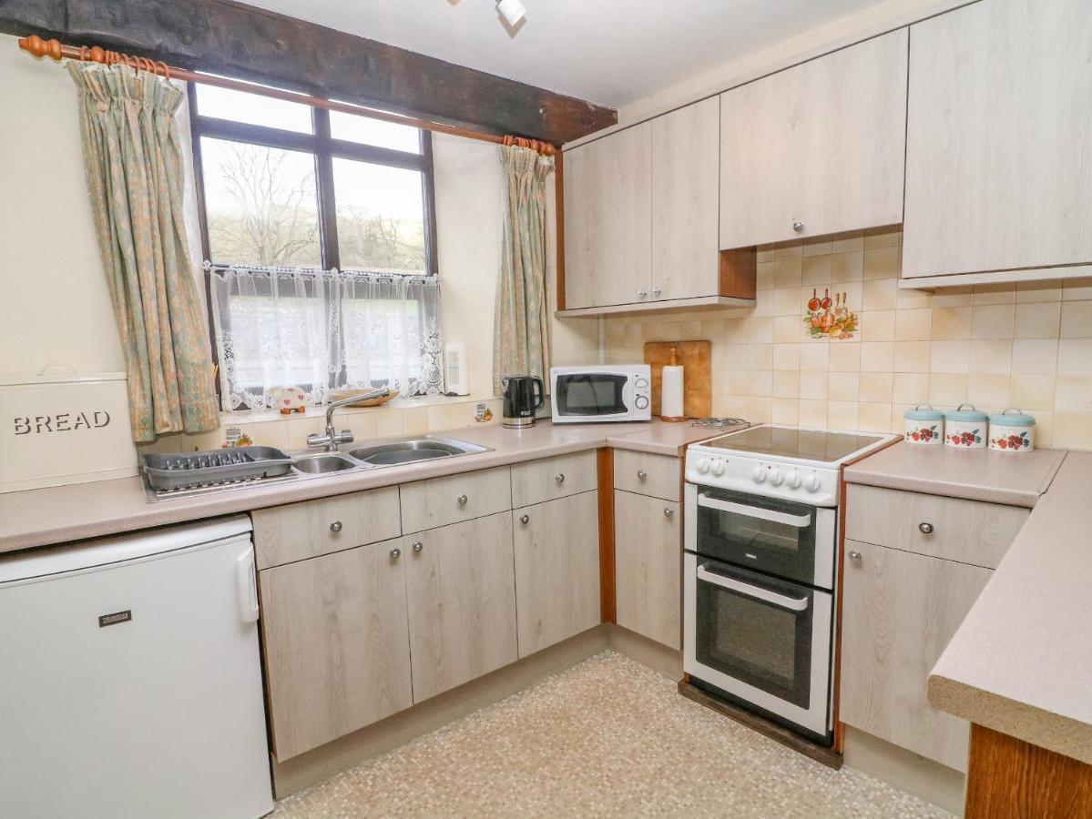 Watershed Cottage Settle Esterno foto